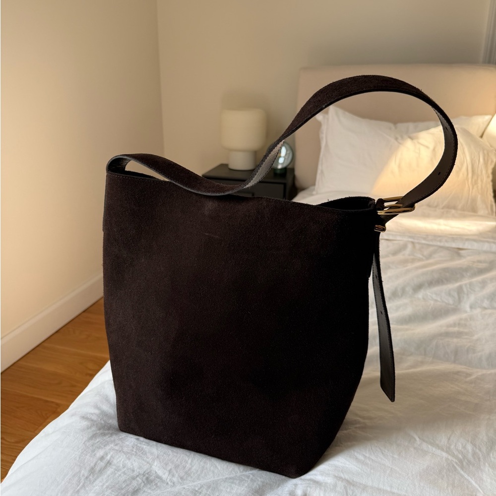 Madewell The Essential Bucket Tote Dark Carob (new with tags)